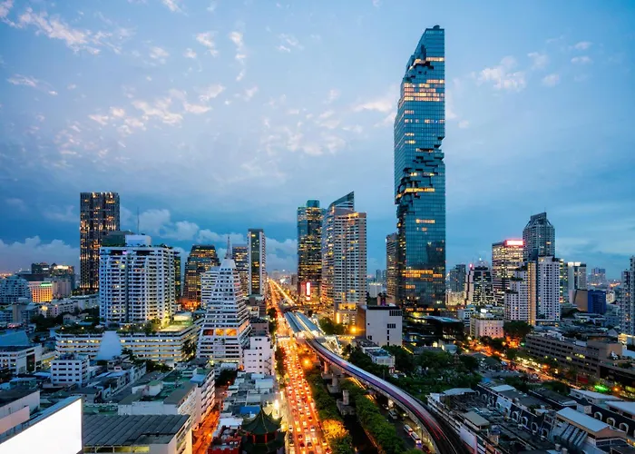 Sora Silom 4*