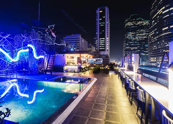 Hotel Sora Silom 4*