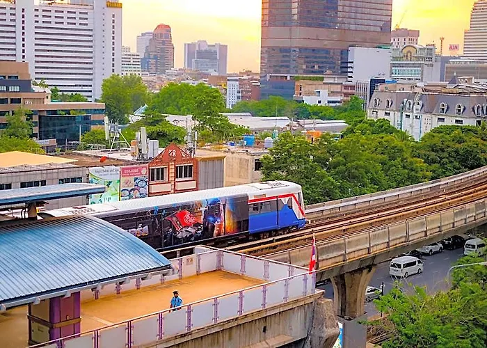 Sora Silom 4*