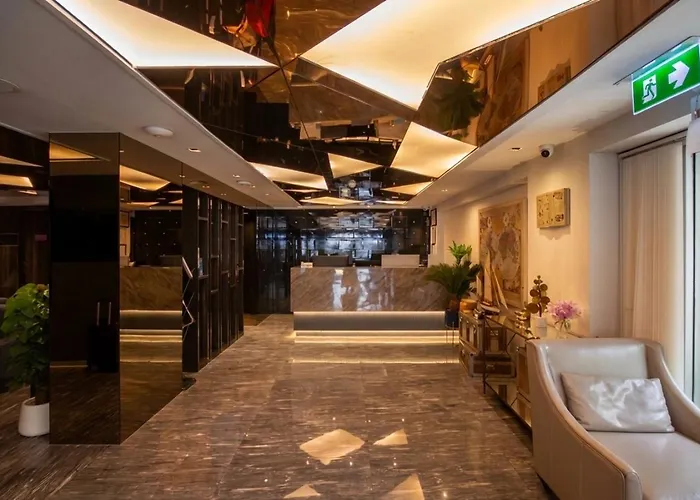 Sora Silom