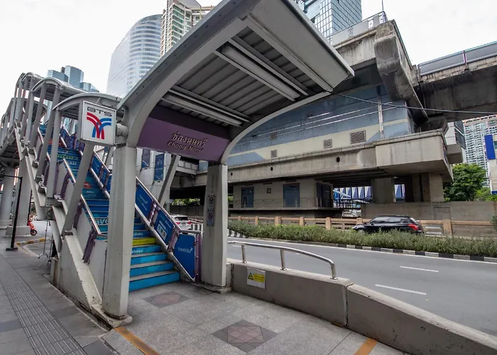 Hotel Sora Silom 4*